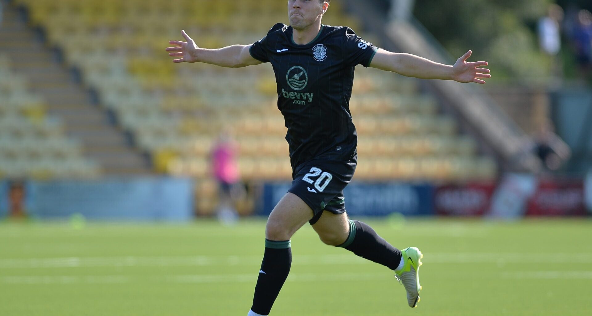 Leeds United transfer target Josh Mulligan addresses speculation over his Hibernian future