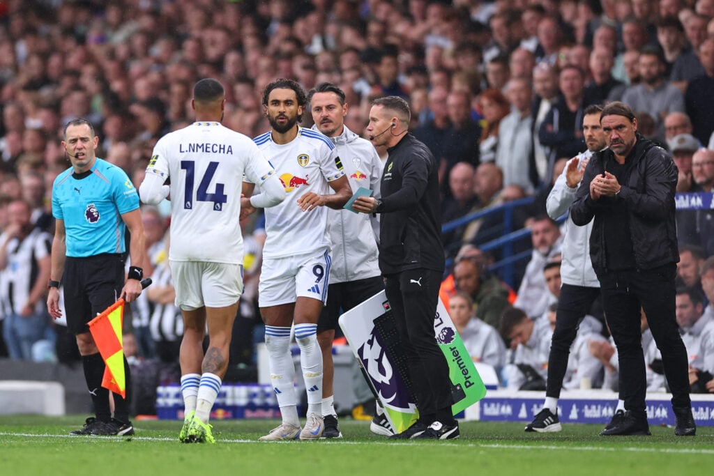 Dominic Calvert-Lewin replaces Lukas Nmecha during Leeds vs Newcastle