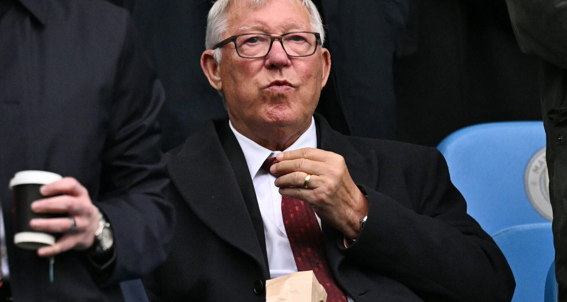 Talent scout says Sir Alex Ferguson fear of losing two Man Utd players helped his decision to retire