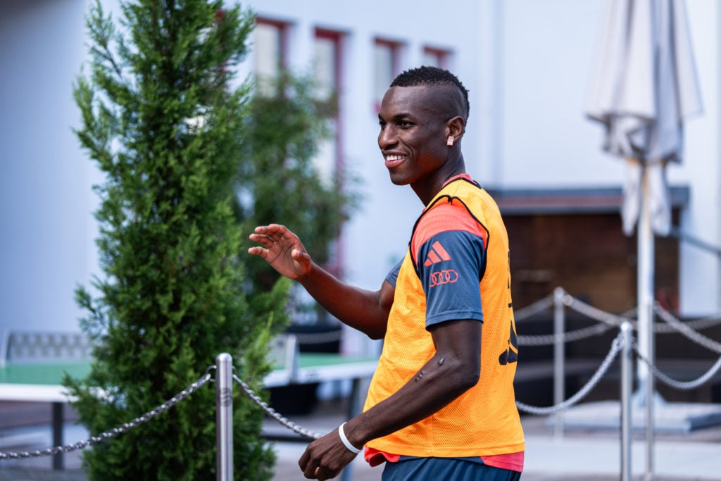 Nicolas Jackson in Bayern Munich training