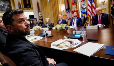 Trump is preparing to abandon Ukraine