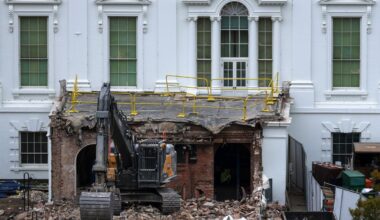 Architect leaves $300m White House ballroom project - The Independent