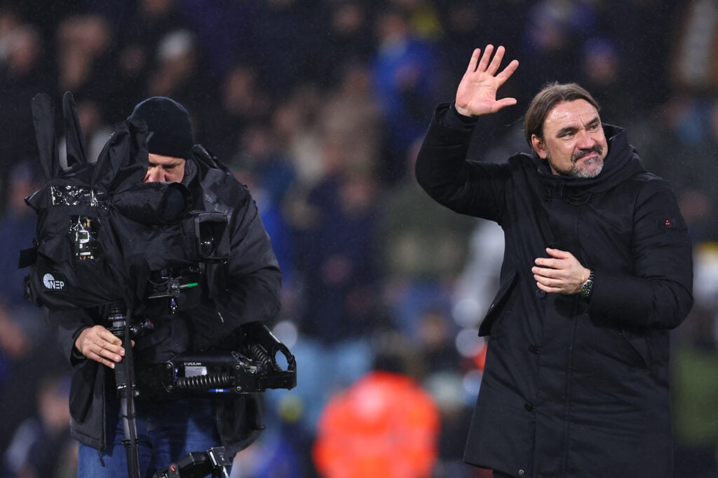 Daniel Farke in front of the cameras.