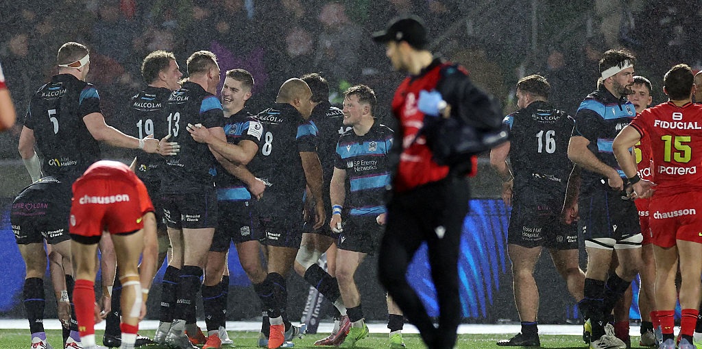 The emotional Sione Tuipulotu reaction to 'crazy' Glasgow win