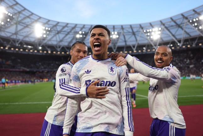 West Ham United v Aston Villa - Premier League