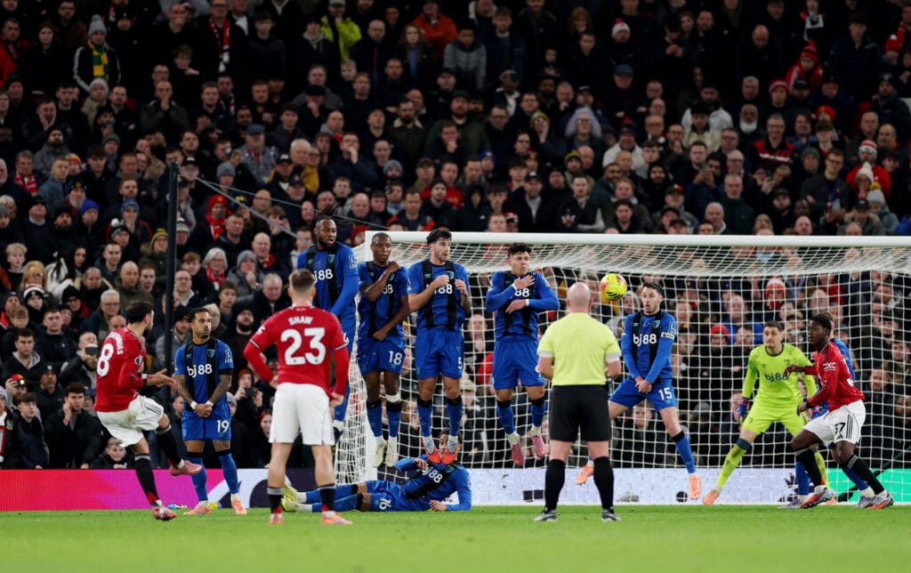 Bruno Fernandes scores free-kick vs Bournemouth