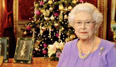 The Sentimental Story Behind Queen Elizabeth’s Favorite Christmas Brooch