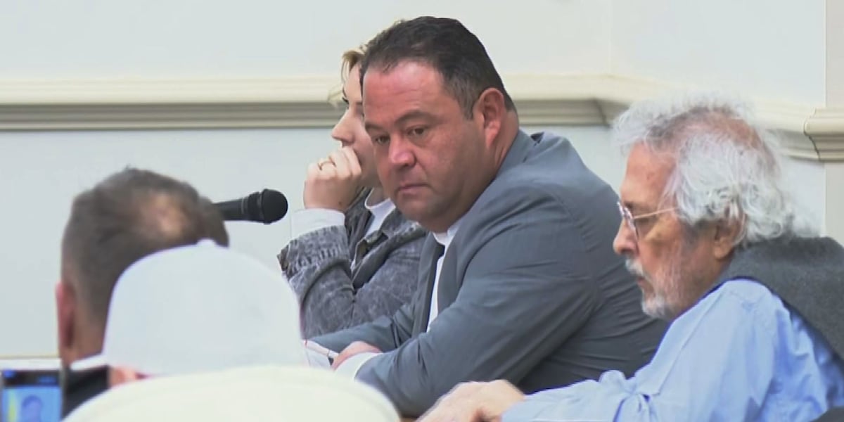 London mayor, city council clash over budget as employees face layoffs