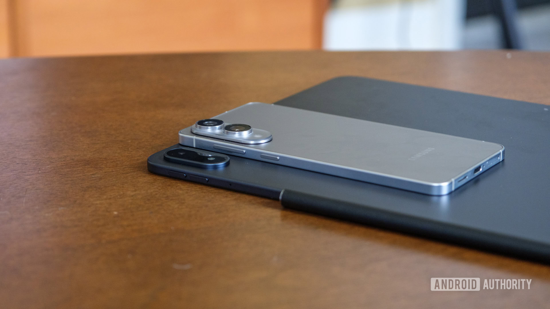 OnePlus Pad 3 and Galaxy S25 Edge