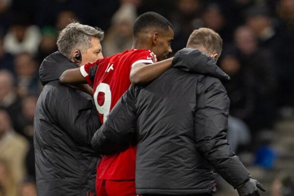LONDON, ENGLAND - Saturday, December 20, 2025: Liverpool's Alexander Isak is assisted off the pitch injured during the FA Premier League match between Tottenham Hotspur FC and Liverpool FC at the Tottenham Hotspur Stadium. (Photo by David Rawcliffe/Propaganda)