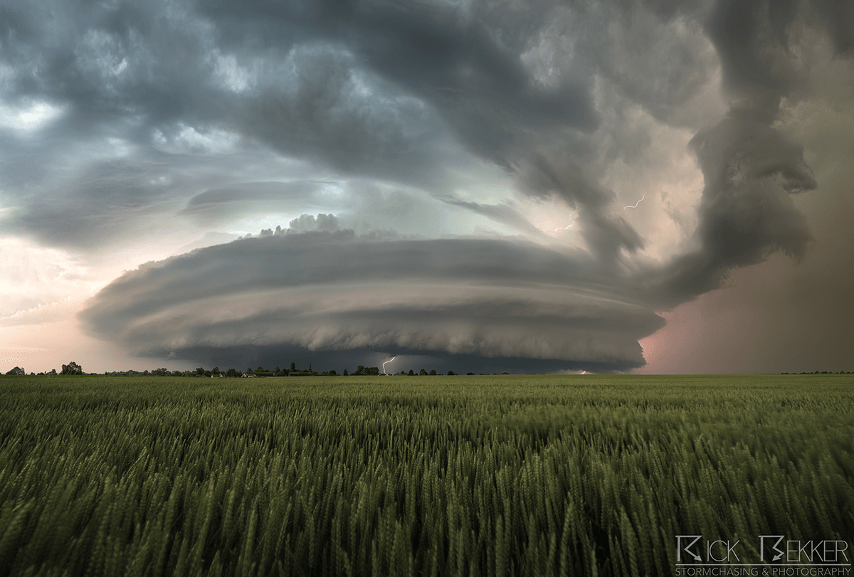Rick-Bekker-Rouen-supercell