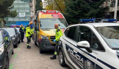 Mum dies after plunging from 10th-floor with three-year-old twins in her arms | News World