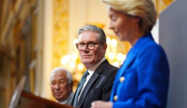 Labour split on reversing Brexit