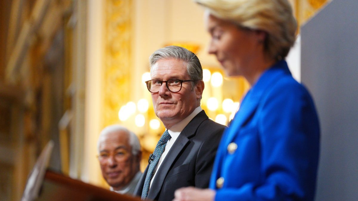 Labour split on reversing Brexit