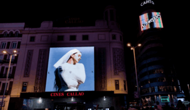 A Gift With a Touch of Nostalgia How Rosalía’s New Album Sparked a Walkman Comeback