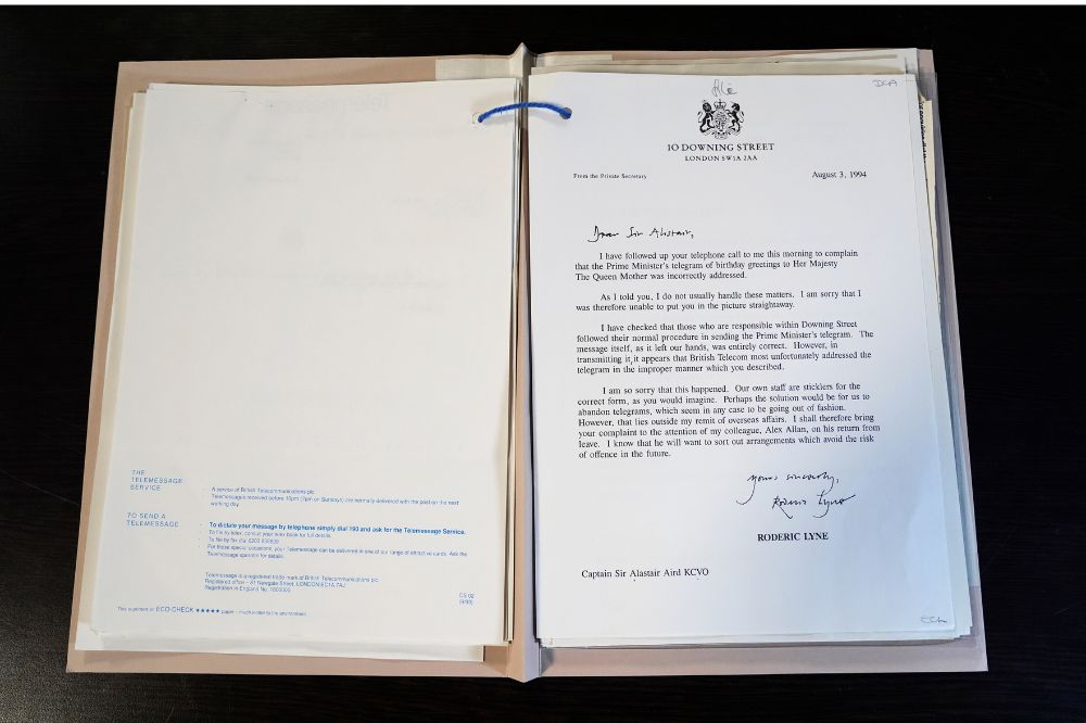 Archives reveal 'grovelling' no 10 apology to Queen Mother