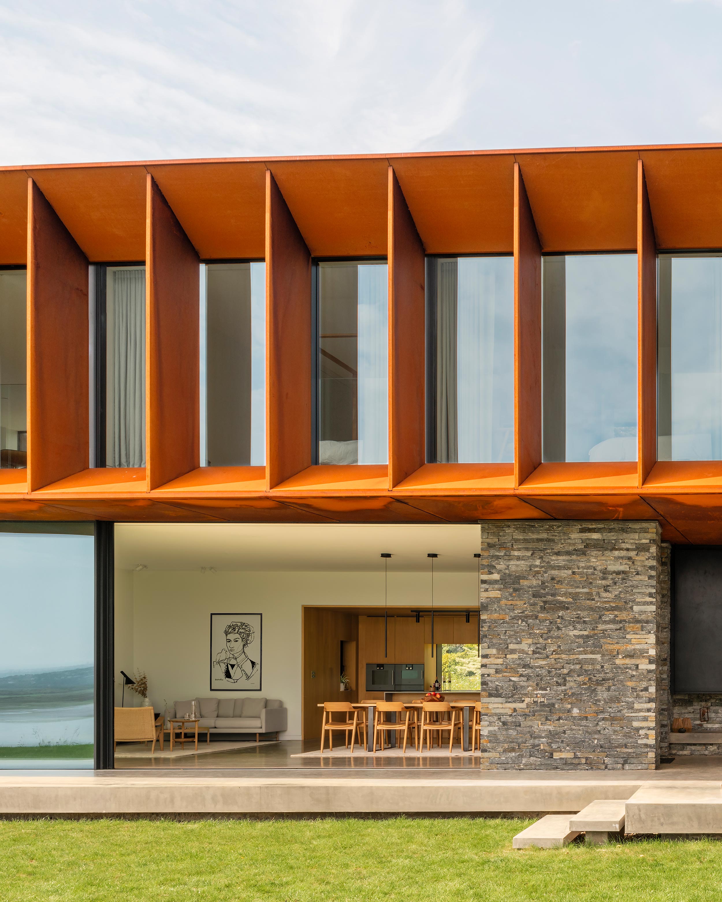 Porthmadog House, Wales, by Str&ouml;m Architects