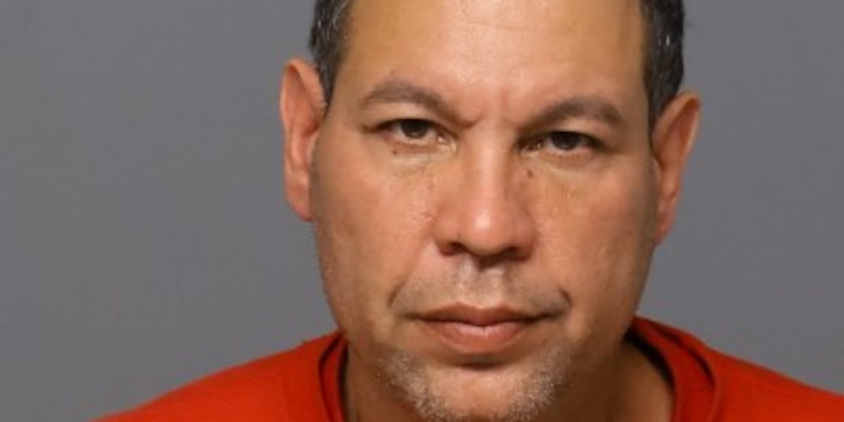 New London police find loaded gun in car during traffic stop