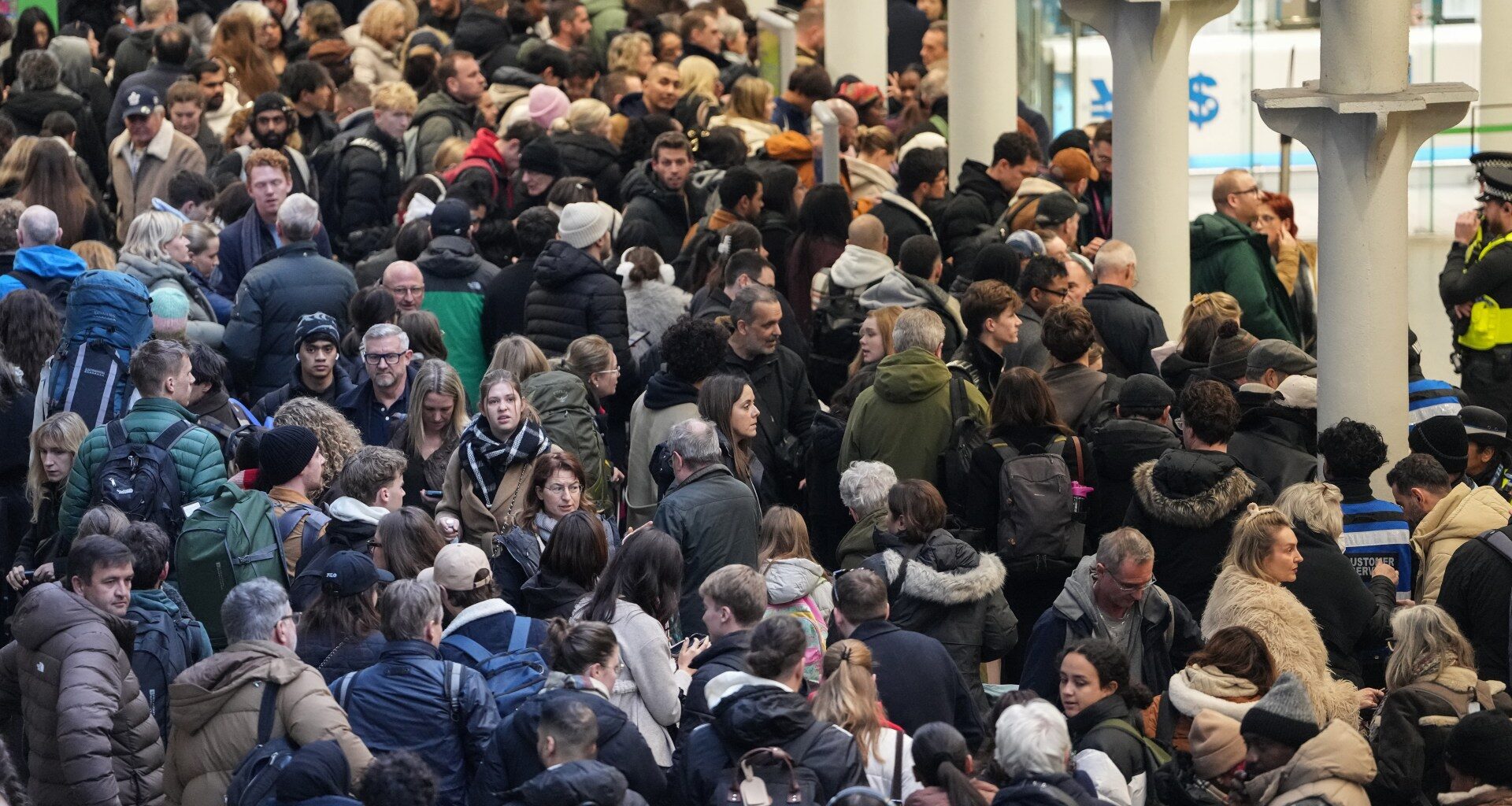 Eurostar suspends all Europe trains over power issue during holiday travel | News