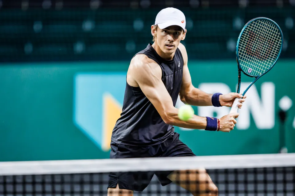 De Minaur was pictured looking noticeably more ripped at the start of the year