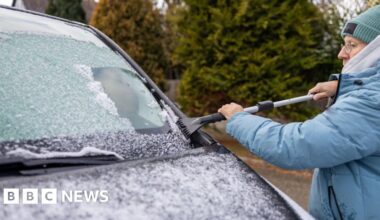 Wales snow and ice weather warning issued by Met Office