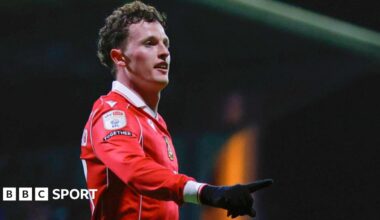 Wrexham forward Nathan Broadhead celebrates