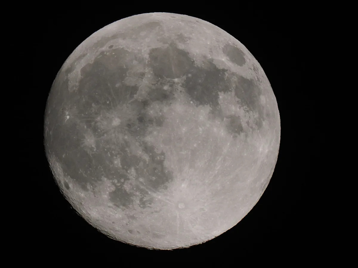 How to see the last supermoon of 2025 in the UK tonight