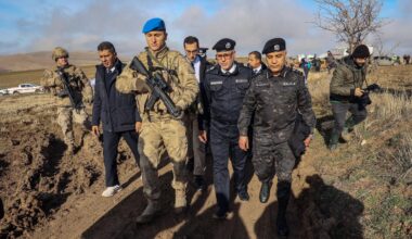 Libyan military delegation members arrive at the wreckage site following the crash of a Libya-bound business jet at Haymana district in Ankara on December 24, 2025. (AFP Photo)