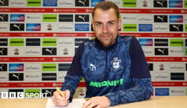 Tonda Eckert signs his contract to become the new Southampton manager