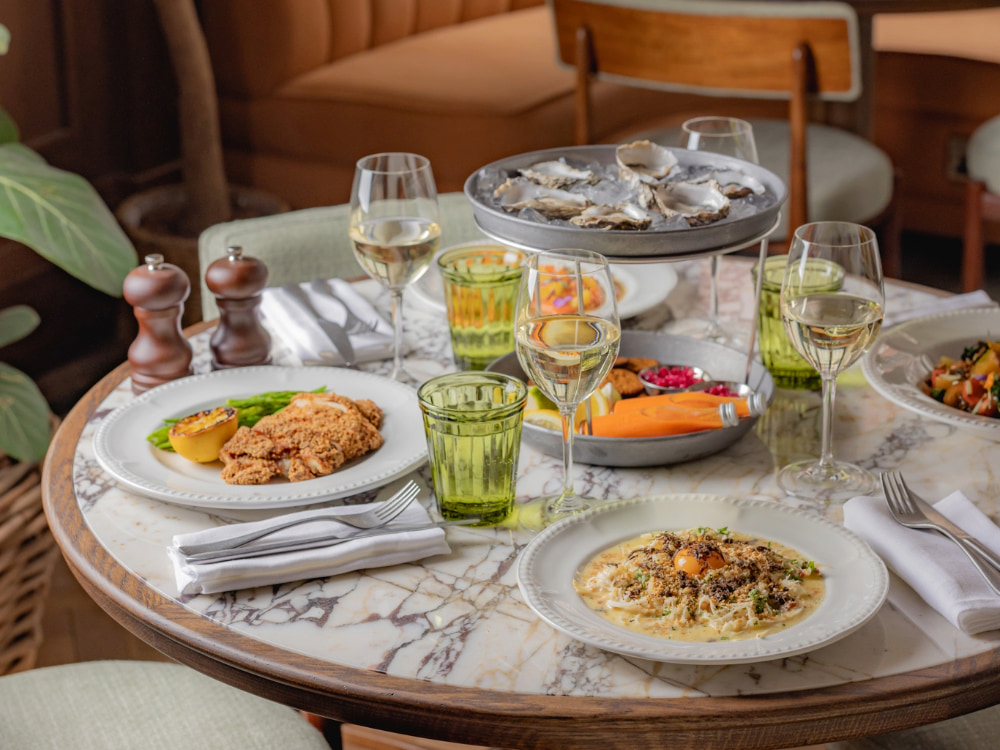 Restaurant dining table