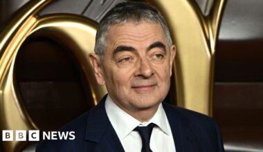 Choir in Rowan Atkinson Netflix series aim to showcase Welsh music