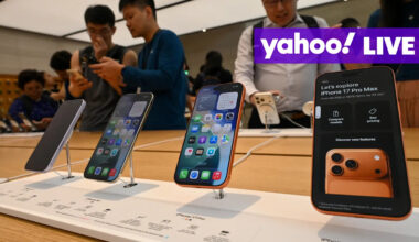 Apple Tap to Pay launches in Singapore for iPhones; MH370 search to resume 30 Dec: Singapore live news