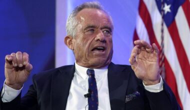 The National Desk dark theme brand icon