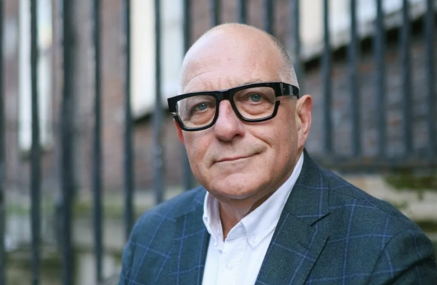 Architect and RTÉ presenter Hugh Wallace dies aged 68 · TheJournal.ie