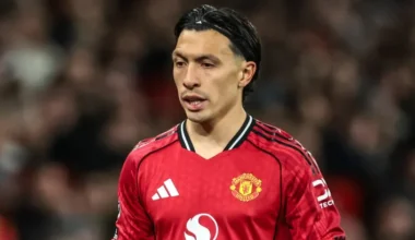 Man United's Lisandro Martinez must start in central midfield vs. Newcastle after excellent second-half performance at Villa Park