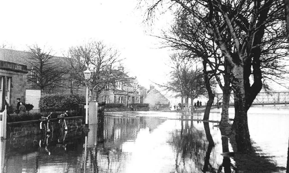 Public inquiry to rule on 'concrete versus nature' flood defences controversy