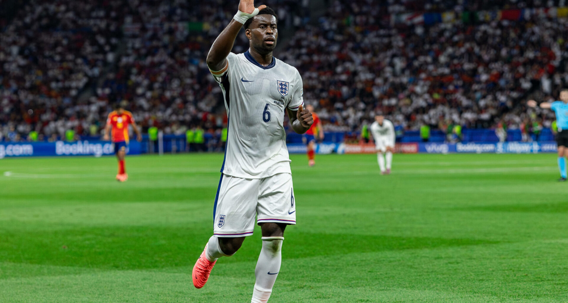 Liverpool looking at potential double centre back deal in January