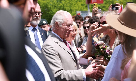 Canadians welcome King Charles after Trump takeover threats – Mozambique