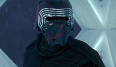 Kylo Ren's Unseen Lightsaber Revealed by Star Wars - Comic Book Movies and Superhero Movie News