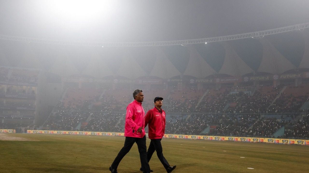 Kerala should've hosted: Tharoor as IND-SA Lucknow T20I called off due to smog