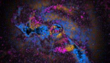 NASA's Chandra telescope uses 'X-arithmetic' to reveal how black holes shape galaxy clusters (images)