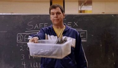 A Cult Classic 2000s Comedy and Its Controversial Remake Just Joined Netflix on the Same Day