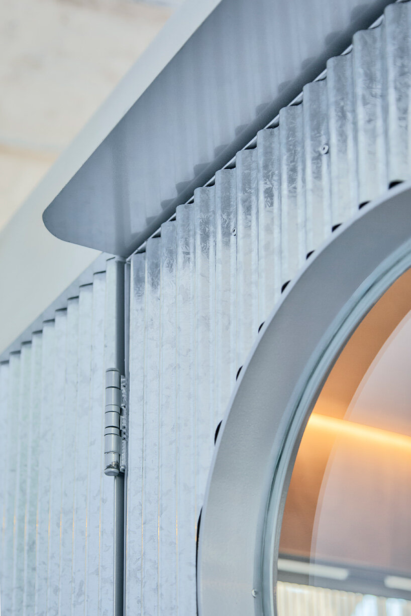 morsa taller builds a 7 sqm mobile office that rolls between sites in buenos aires