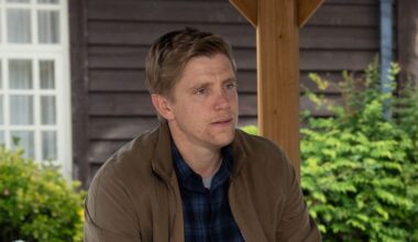 Emmerdale's Robert left fearful tonight as Kev targets Aaron