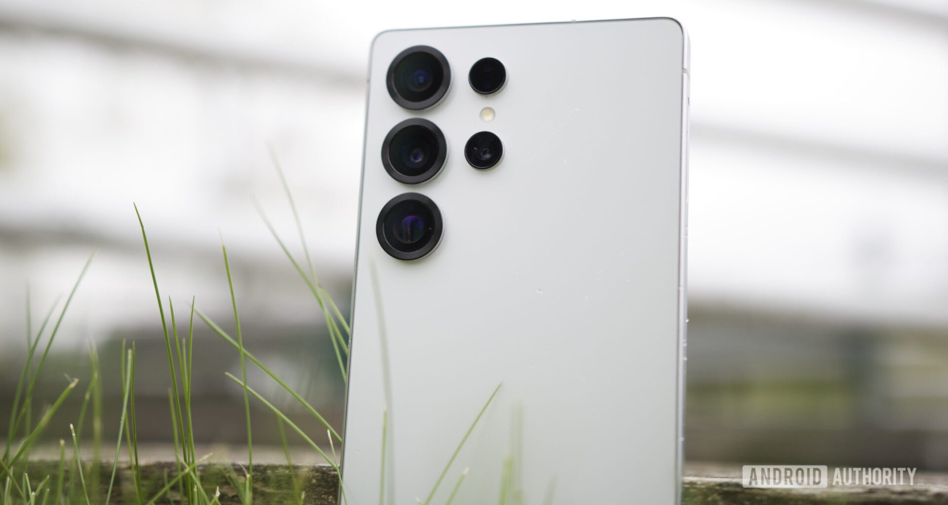 A close-up view of the rear cameras on the Samsung Galaxy S25 Ultra.