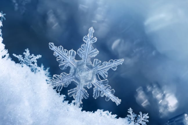 Snowflake jumps on agentic AI train with Anthropic tie-up • The Register