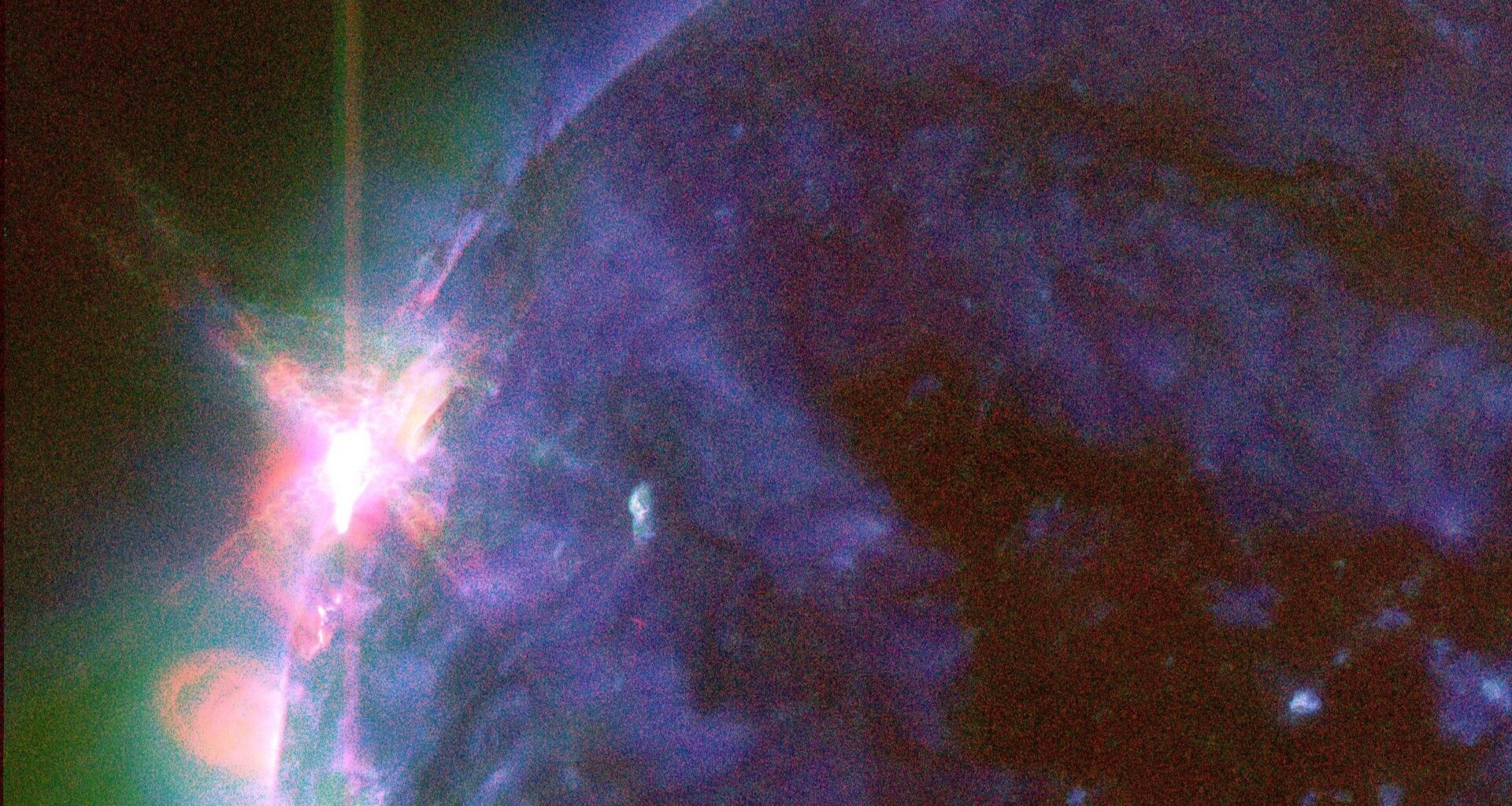 Today's biggest science news: X-class solar flares | Chernobyl fungus | Modern humans interbred with 'hobbits'