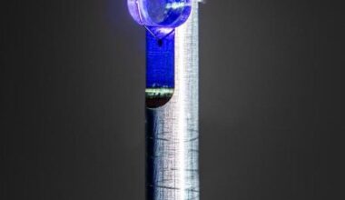 a crystal containing thorium atoms