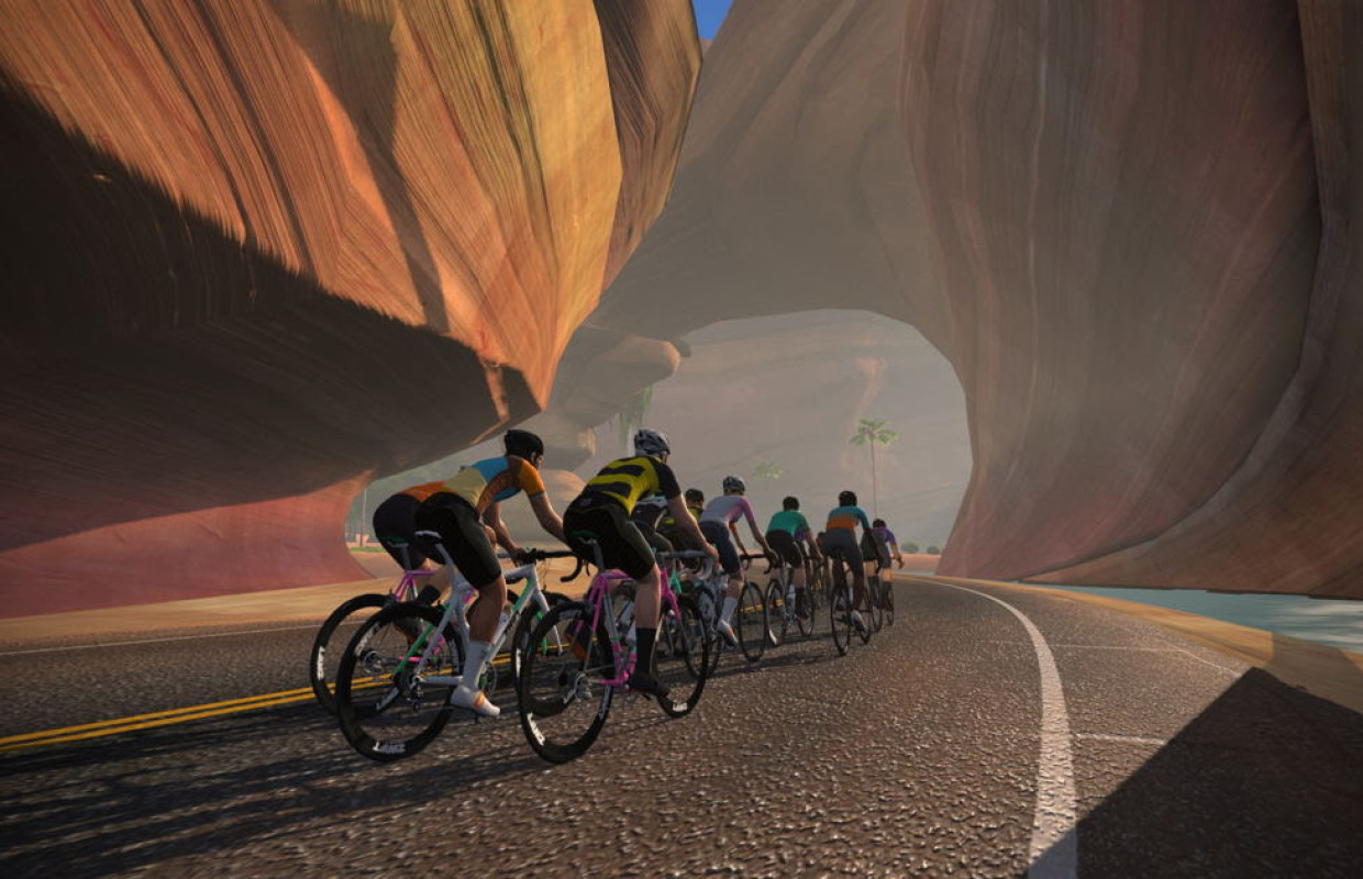 Spain consolidates the roller as part of training: absolute record on Zwift
