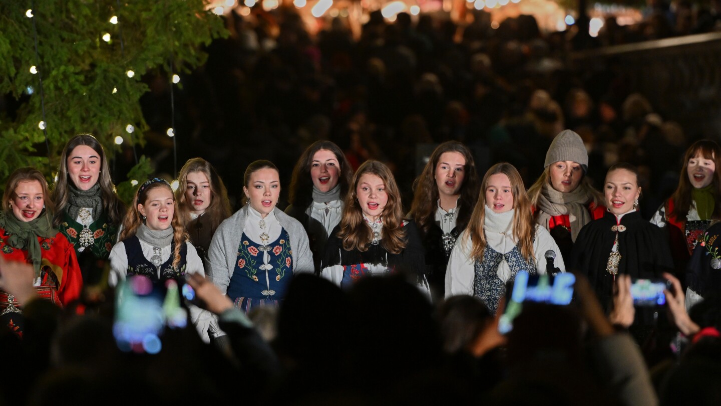 London's Christmas tree at Trafalgar Square shines with Norwegian roots